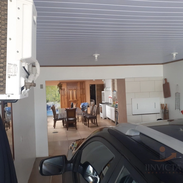 Casa com piscina de 3 dormitórios .: 6ª foto da galeria de imagens do imóvel