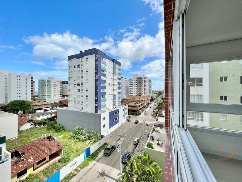 03 AMPLOS  DORMITÓRIOS, COM INFRAESTRUTURA COMPLETA ESPERANDO VOCÊ!!!: 2ª foto da galeria de imagens do imóvel