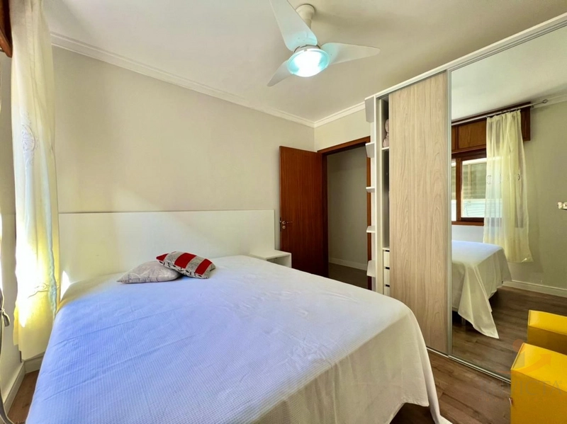 APARTAMENTO DE TRÊS DORMITÓRIOS DE FRENTE PARA FLÁVIO BOIANOVSKY: 11ª foto da galeria de imagens do imóvel