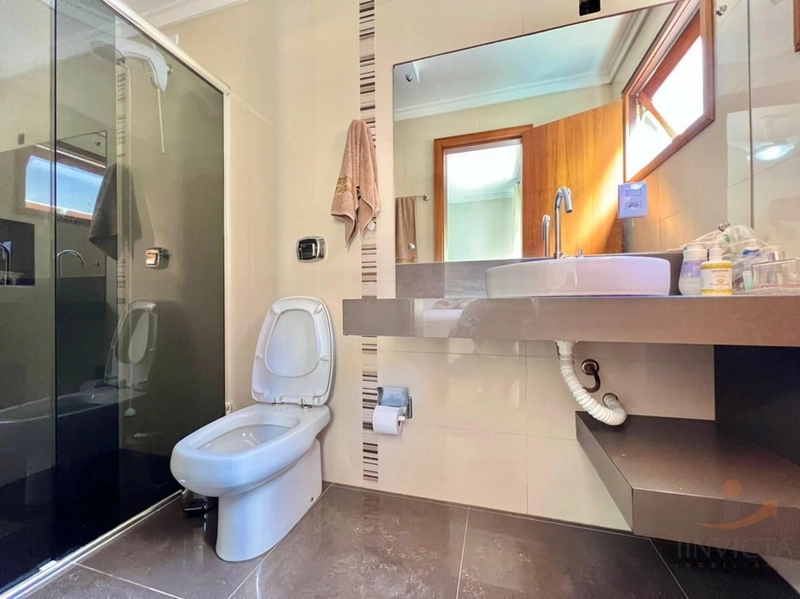 APARTAMENTO DE TRÊS DORMITÓRIOS DE FRENTE PARA FLÁVIO BOIANOVSKY: 16ª foto da galeria de imagens do imóvel