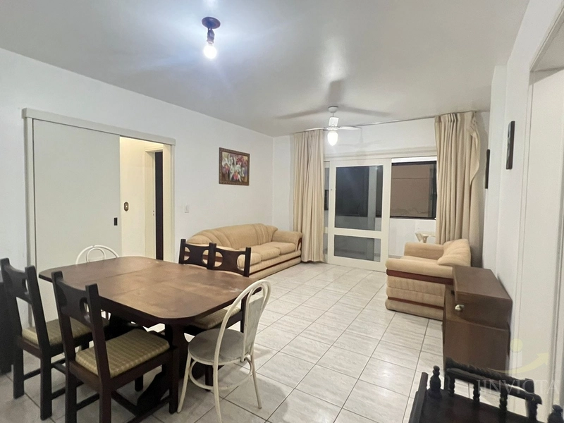 Apartamento 2 dormitórios a 50 metros da praia: 2ª foto da galeria de imagens do imóvel
