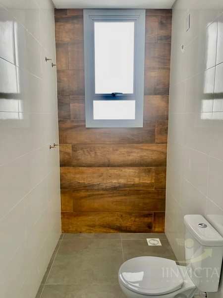 Linda casa em bairro planejado de capão novo...: 5ª foto da galeria de imagens do imóvel