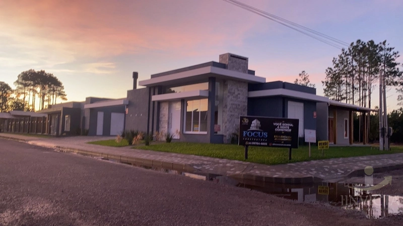 Linda casa em bairro planejado de capão novo...: 15ª foto da galeria de imagens do imóvel