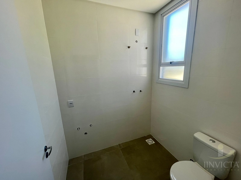 Linda casa em bairro planejado de capão novo...: 3ª foto da galeria de imagens do imóvel