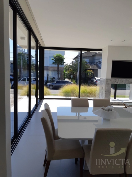 Casa em condomínio fechado - 4 suítes: 5ª foto da galeria de imagens do imóvel