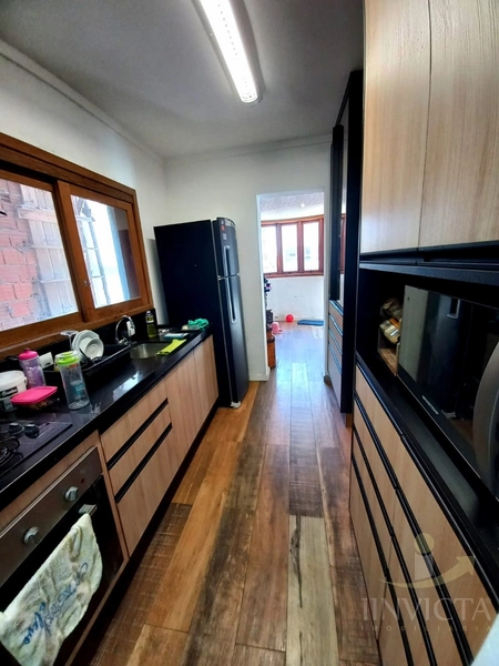 Apartamento de três dormitórios sendo uma suíte totalmente mobiliado a: 6ª foto da galeria de imagens do imóvel