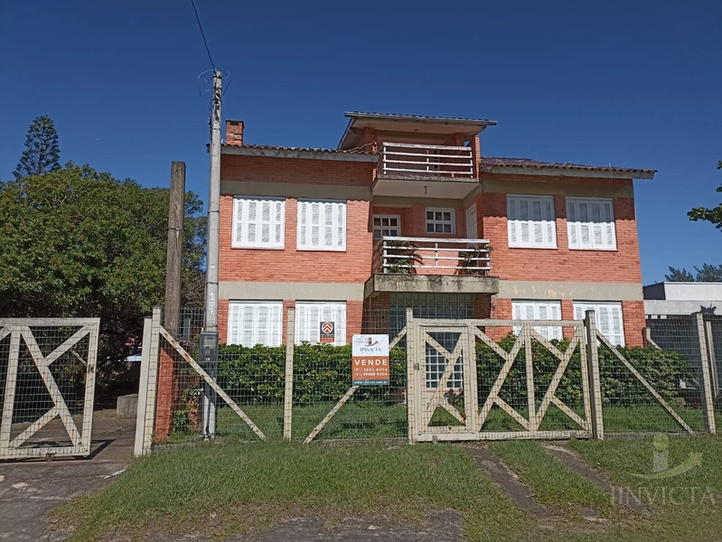 EXCELENTE IMÓVEL PRA INVESTIDORES CASA COM 3 TERRENOS!!!!!: 1ª foto da galeria de imagens do imóvel
