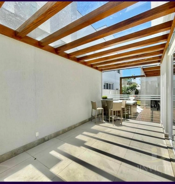 Linda casa em Condomínio: 13ª foto da galeria de imagens do imóvel