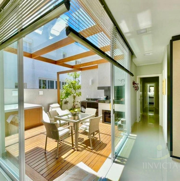 Linda casa em Condomínio: 14ª foto da galeria de imagens do imóvel