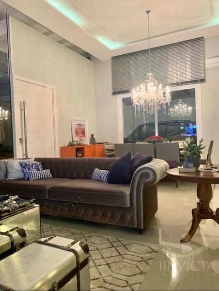Linda casa em Condomínio: 8ª foto da galeria de imagens do imóvel