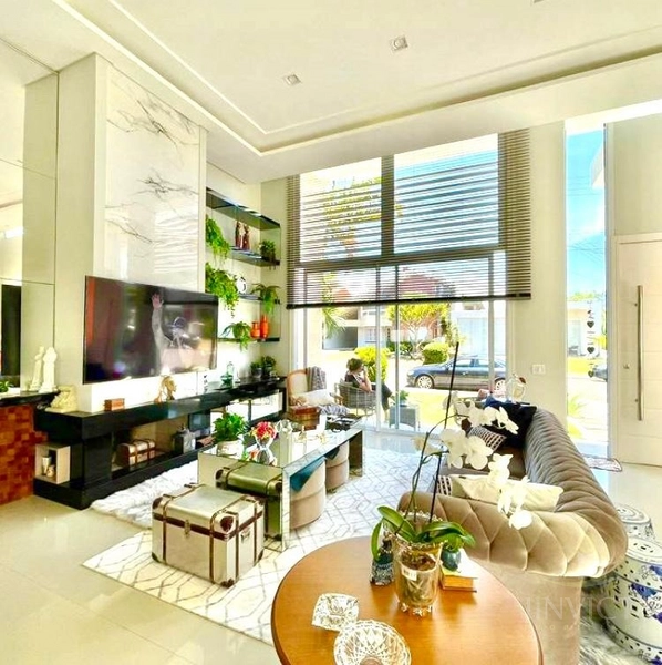 Linda casa em Condomínio: 6ª foto da galeria de imagens do imóvel
