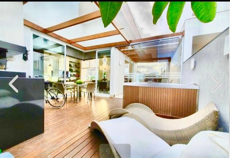 Linda casa em Condomínio: 10ª foto da galeria de imagens do imóvel