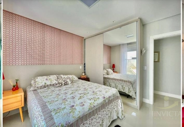 Linda casa em Condomínio: 24ª foto da galeria de imagens do imóvel