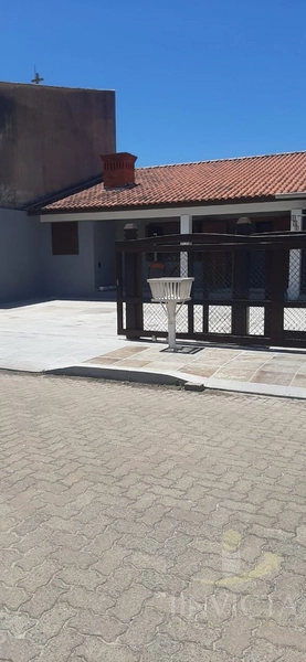 Casa de 4 dormitórios com piscina em Xangri-lá: 8ª foto da galeria de imagens do imóvel