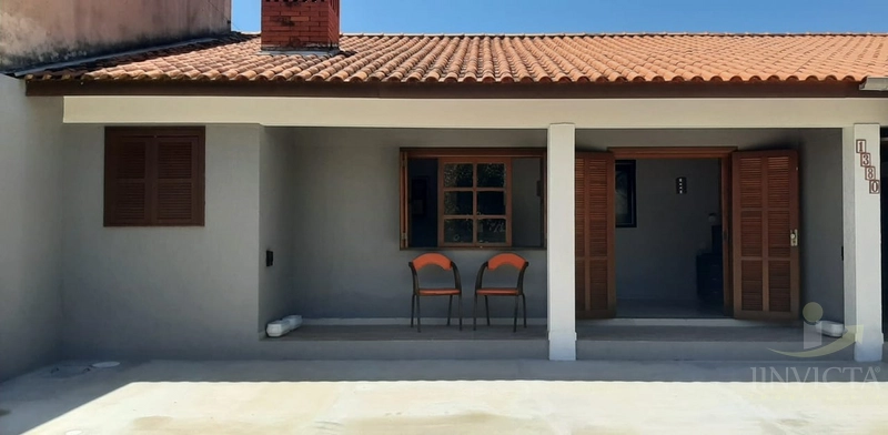 Casa de 4 dormitórios com piscina em Xangri-lá: 5ª foto da galeria de imagens do imóvel