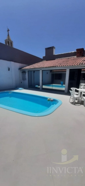 Casa de 4 dormitórios com piscina em Xangri-lá: 10ª foto da galeria de imagens do imóvel