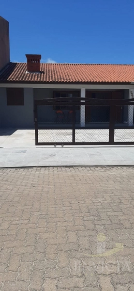 Casa de 4 dormitórios com piscina em Xangri-lá: 7ª foto da galeria de imagens do imóvel