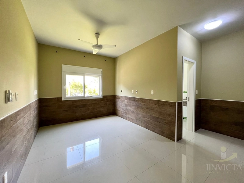 Casa com 3 suítes em Condomínio: 21ª foto da galeria de imagens do imóvel