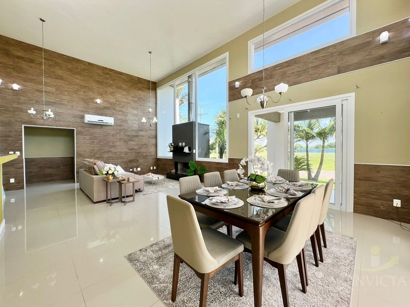 Casa com 3 suítes em Condomínio: 7ª foto da galeria de imagens do imóvel