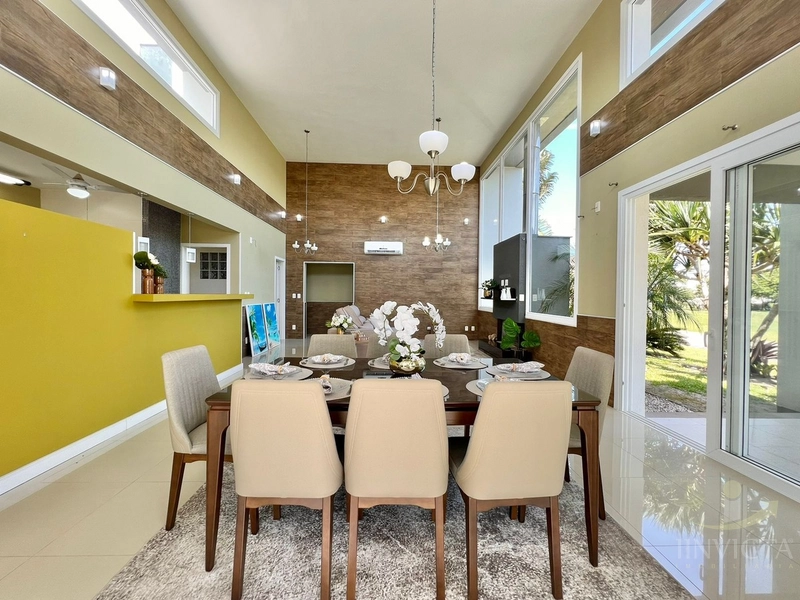 Casa com 3 suítes em Condomínio: 11ª foto da galeria de imagens do imóvel