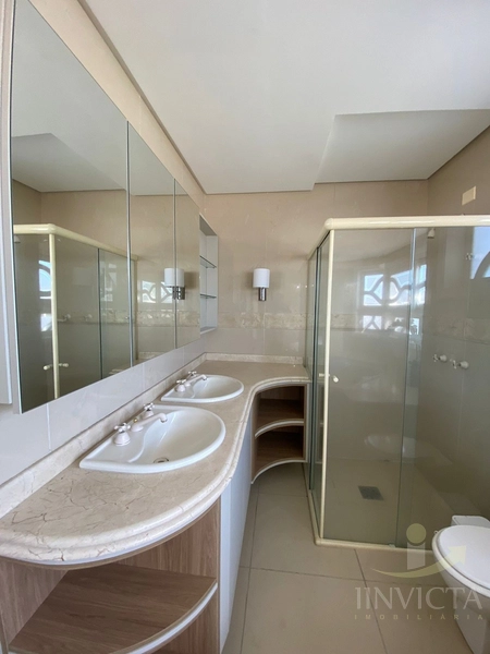 Linda casa em bairro, com 4 dormitórios e com vista para a Serra,: 45ª foto da galeria de imagens do imóvel