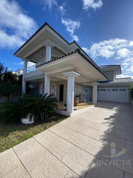 Linda casa em bairro, com 4 dormitórios e com vista para a Serra,: 6ª foto da galeria de imagens do imóvel