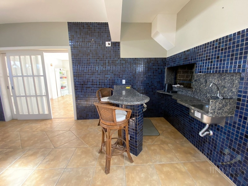 Linda casa em bairro, com 4 dormitórios e com vista para a Serra,: 21ª foto da galeria de imagens do imóvel