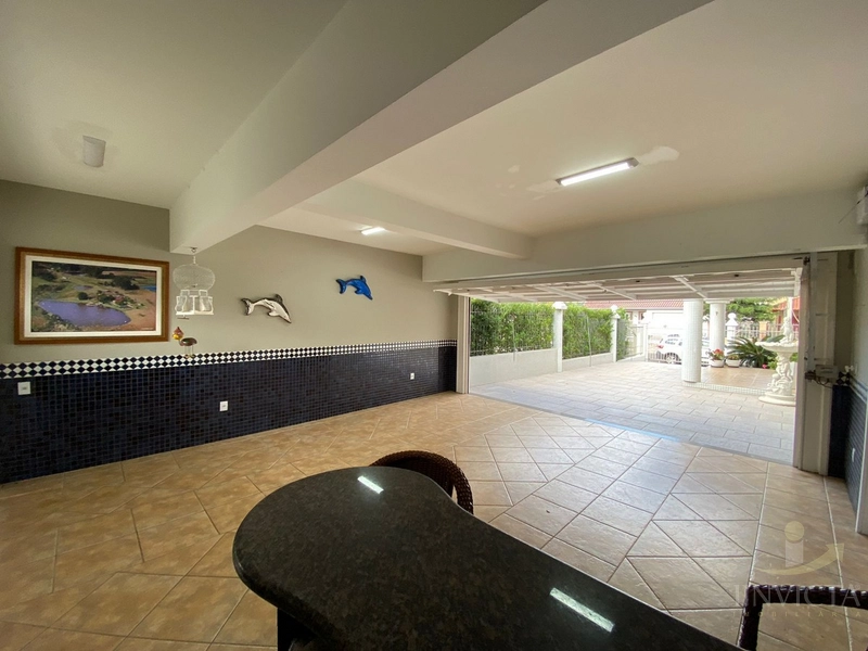 Linda casa em bairro, com 4 dormitórios e com vista para a Serra,: 61ª foto da galeria de imagens do imóvel