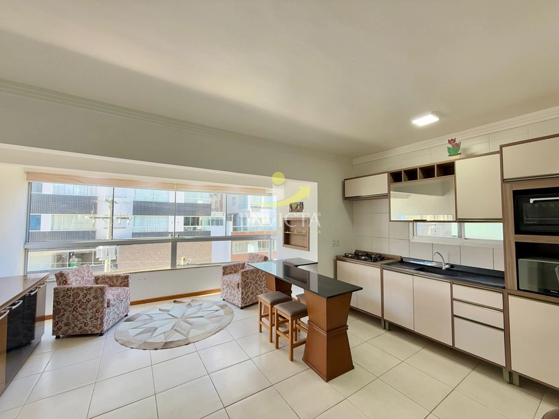 Apartamento 02 Dormitórios de Frente na Zona Nova: 1ª foto da galeria de imagens do imóvel