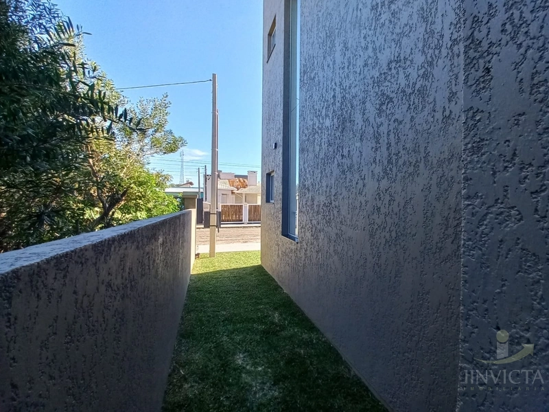 LINDO SOBRADO NOVO COM 2 DORMITÓRIOS E 2 SÍTES: 11ª foto da galeria de imagens do imóvel