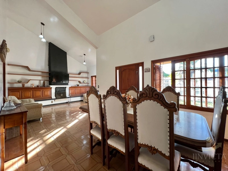 Excelente casa  4 dormitórios com piscina e salão de festas: 8ª foto da galeria de imagens do imóvel