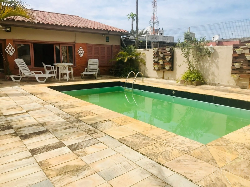 Excelente casa  4 dormitórios com piscina e salão de festas: 23ª foto da galeria de imagens do imóvel