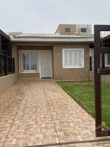 Casa a venda Capão da Canoa, no bairro Nova Guarani