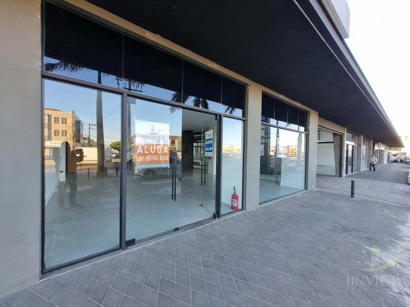 LOJA de aluguel comercial em Santo Antônio da Patrulha, no Centro: 3ª foto da galeria de imagens do imóvel
