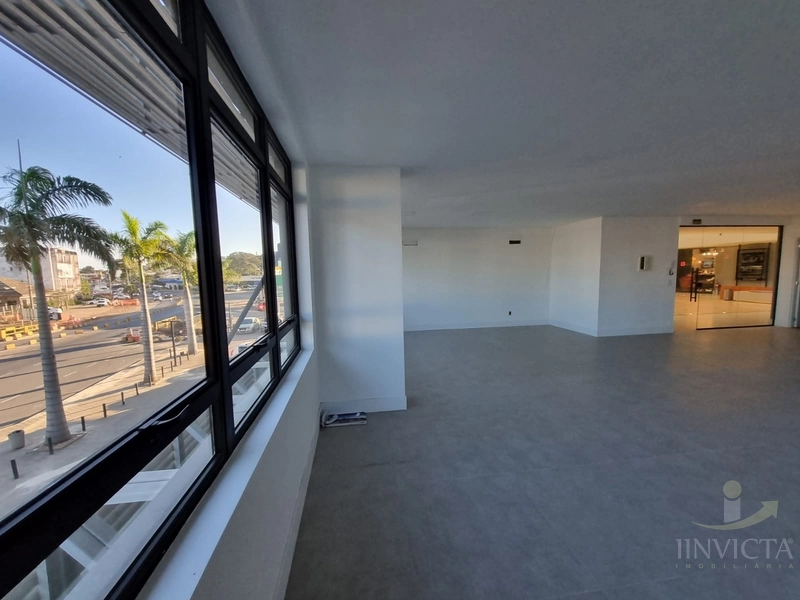 LOJA de aluguel comercial em Santo Antônio da Patrulha, no Centro: 21ª foto da galeria de imagens do imóvel