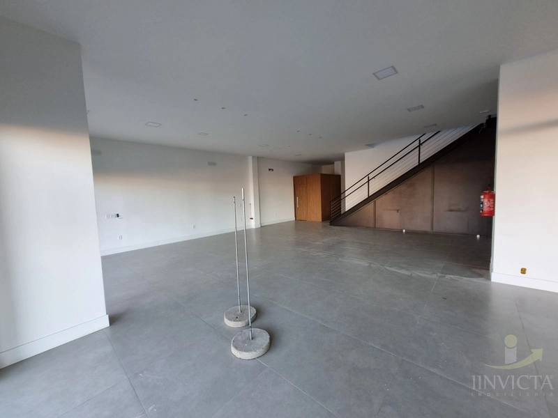 LOJA de aluguel comercial em Santo Antônio da Patrulha, no Centro: 13ª foto da galeria de imagens do imóvel
