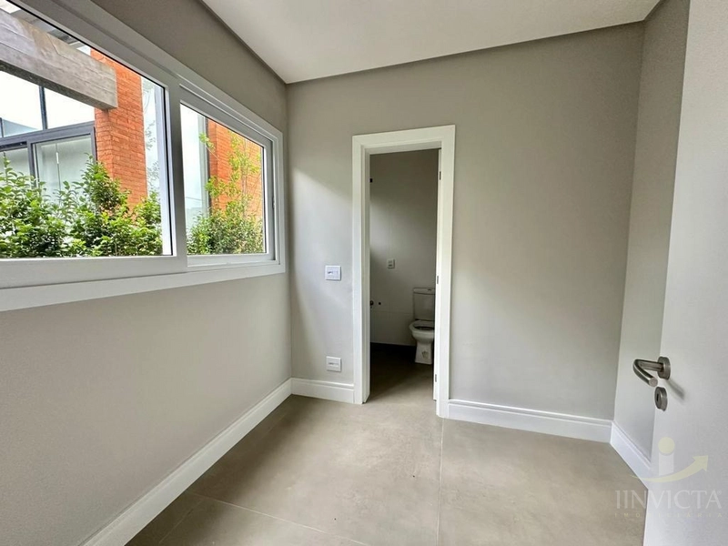 BELÍSSIMA CASA EM CONDOMÍNIO ESPERANDO POR VOCÊ E SUA FAMÍLIA!!!!!: 4ª foto da galeria de imagens do imóvel