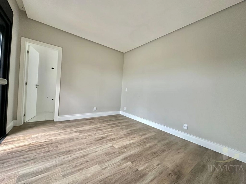 BELÍSSIMA CASA EM CONDOMÍNIO ESPERANDO POR VOCÊ E SUA FAMÍLIA!!!!!: 19ª foto da galeria de imagens do imóvel