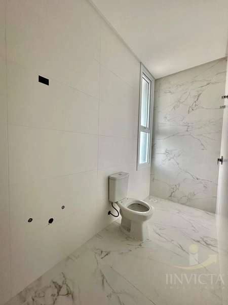 BELÍSSIMA CASA EM CONDOMÍNIO ESPERANDO POR VOCÊ E SUA FAMÍLIA!!!!!: 23ª foto da galeria de imagens do imóvel