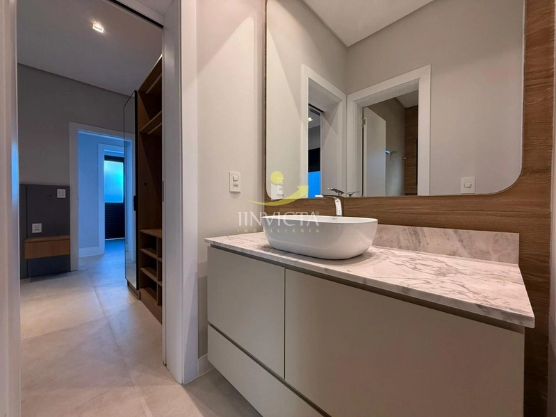 Casa com 4 suítes em condomínio fechado: 8ª foto da galeria de imagens do imóvel