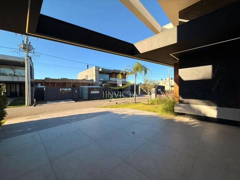 Casa com 4 suítes em condomínio fechado: 3ª foto da galeria de imagens do imóvel
