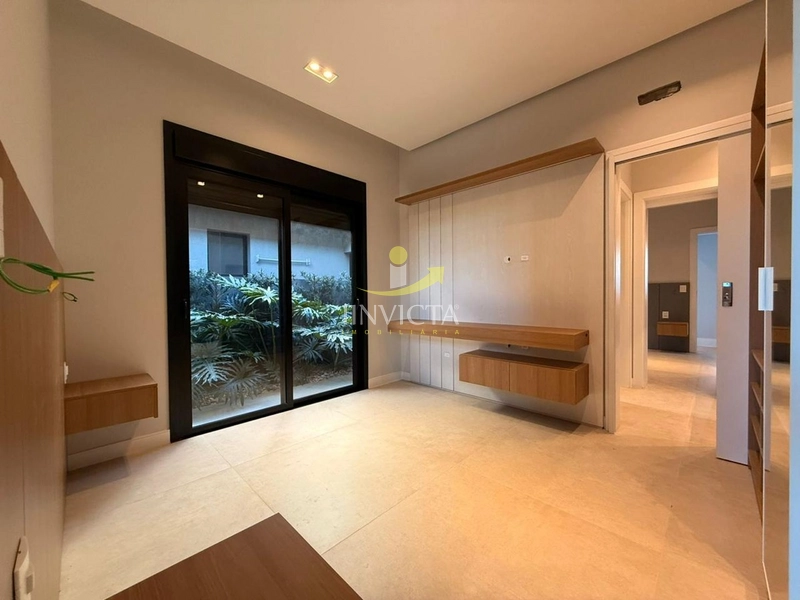 Casa com 4 suítes em condomínio fechado: 2ª foto da galeria de imagens do imóvel