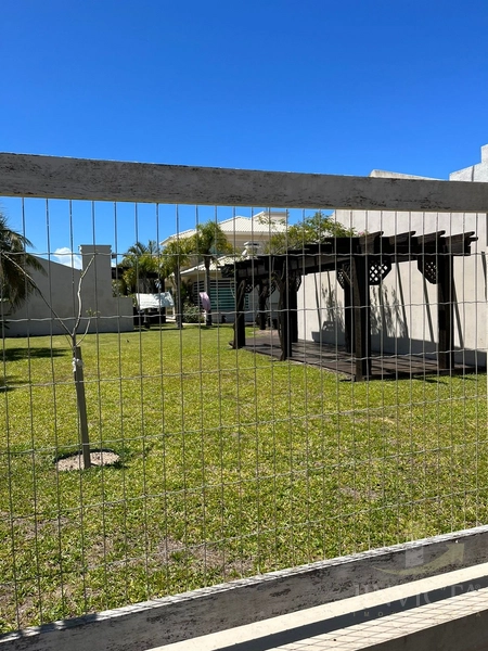 EXCELENTE SOBRADO EM CAPÃO NOVO, PRONTO EPERANDO POR VOCÊS!!!!: 71ª foto da galeria de imagens do imóvel