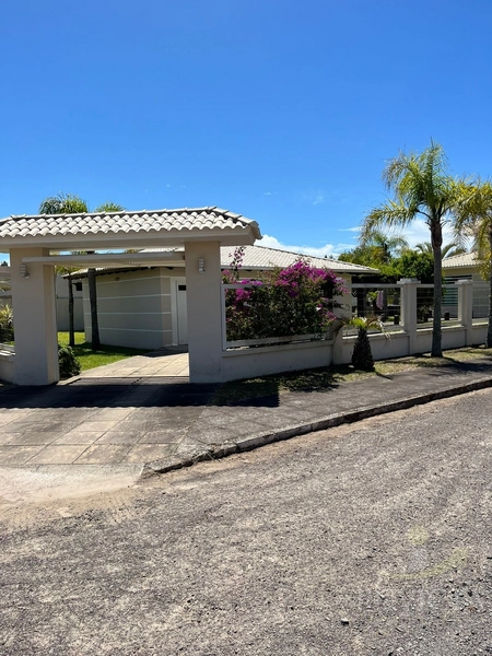 EXCELENTE SOBRADO EM CAPÃO NOVO, PRONTO EPERANDO POR VOCÊS!!!!: 72ª foto da galeria de imagens do imóvel