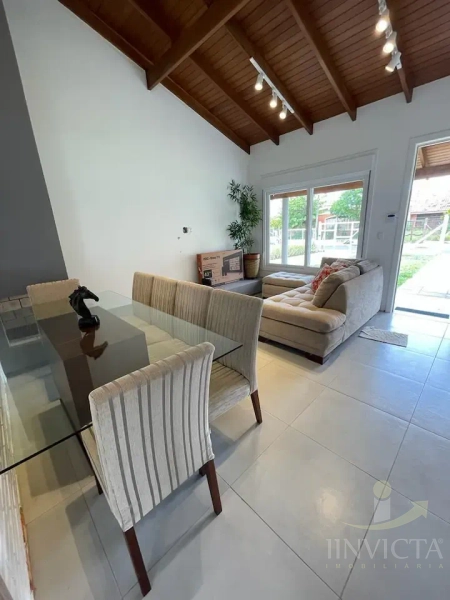 Casa 3 dormitórios climatizada: 15ª foto da galeria de imagens do imóvel
