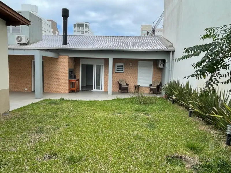 Casa 3 dormitórios climatizada: 4ª foto da galeria de imagens do imóvel