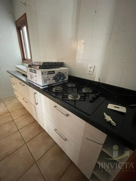 Casa com 5 dormitórios e piscina: 20ª foto da galeria de imagens do imóvel