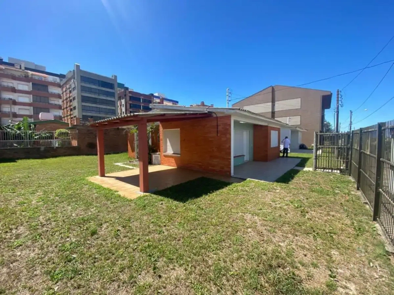 Casa 3 dormitórios na Beira Mar: 1ª foto da galeria de imagens do imóvel