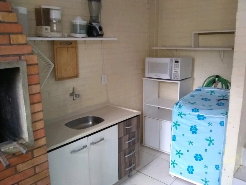 Sobradinho de 2 dormitórios - Centro - Xangri-lá: 5ª foto da galeria de imagens do imóvel