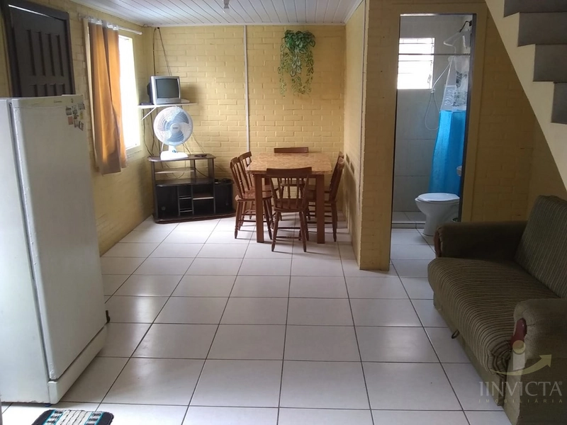 Sobradinho de 2 dormitórios - Centro - Xangri-lá: 1ª foto da galeria de imagens do imóvel